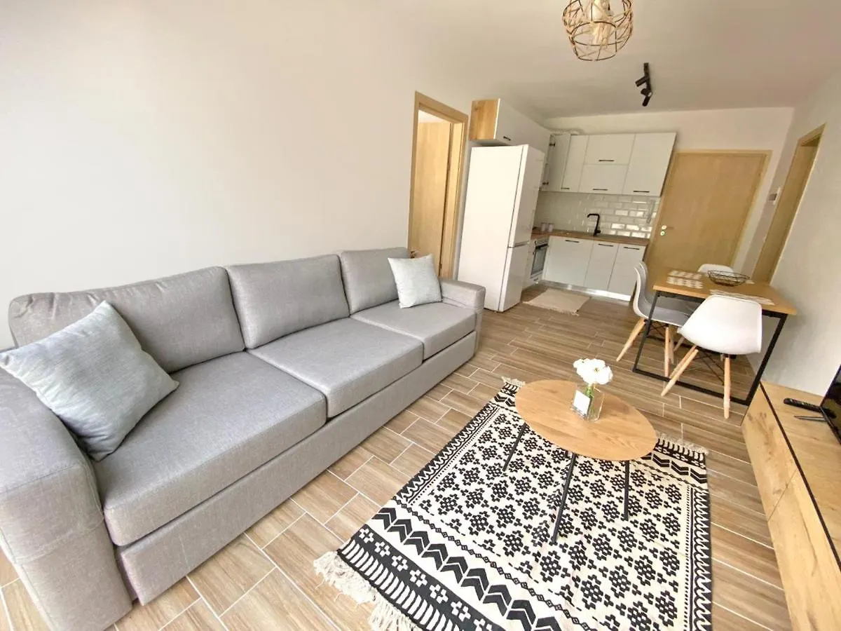 Shëngjin Heili'S Cozy Apartment 2 0*,  אלבניה
